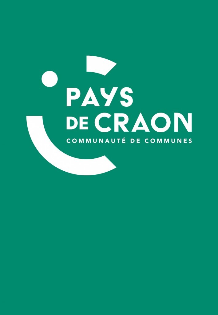 Logo de la Communauté de Commune du Pays de Craon. Il est blanc sur fond vert.